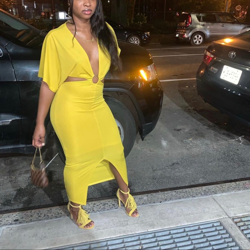 Yellow classy dress